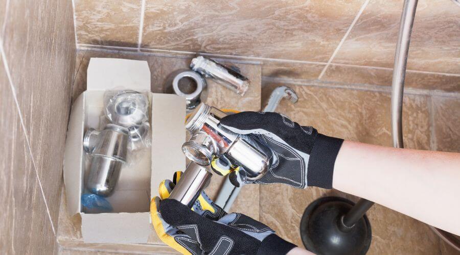 Professional gutter cleaning in Barstow, TX